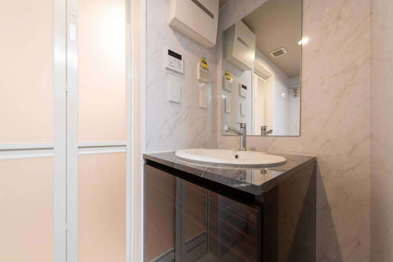 Lavie Hatsudai Tokyo Apartment
